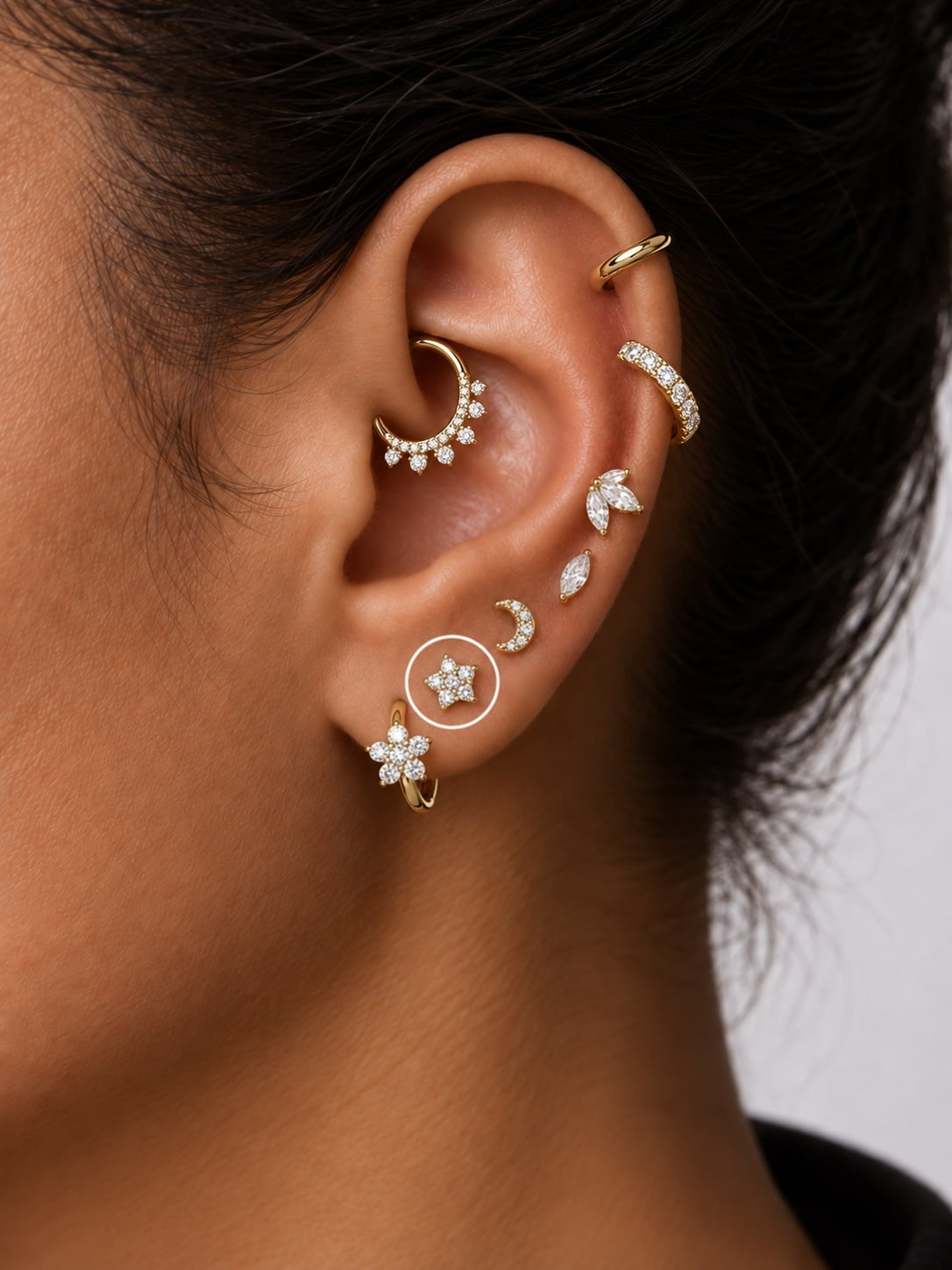 Pavé Star Flat Back Stud